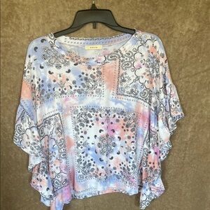 🌹5 for $25🌹Entro Pink and Blue Boxy Blouse with Short Sleeves